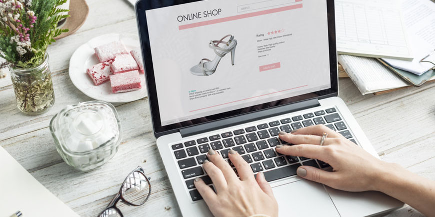 E-Commerce: Für Online-Händler ist es entscheidend den neusten Trends im E-Commerce zu folgen. Erfahren Sie in diesem Beitrag, welche Top 3 Trends 2019 prognostiziert sind!